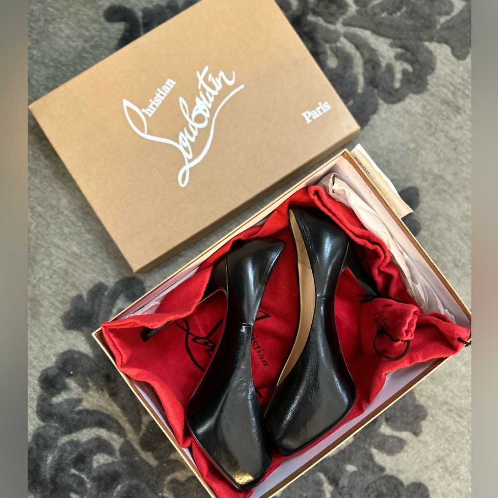 CHRISTIAN LOUBOUTIN VINTAGE style 2012